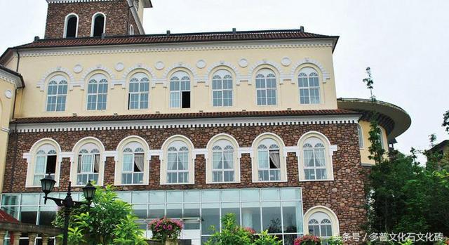 老鄉(xiāng)建別墅用文化石，完爆野外真石頭，鄰居們都找上門來問