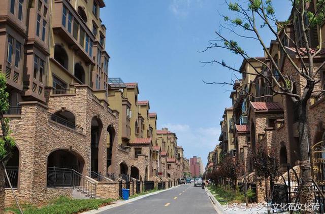 老鄉(xiāng)建別墅用文化石，完爆野外真石頭，鄰居們都找上門來問