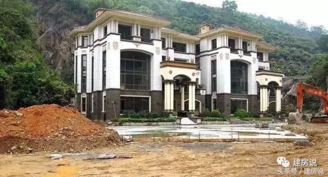 網(wǎng)友辯論：如果有50萬(wàn)你會(huì)在城里當(dāng)房奴，還是回農(nóng)村蓋別墅？