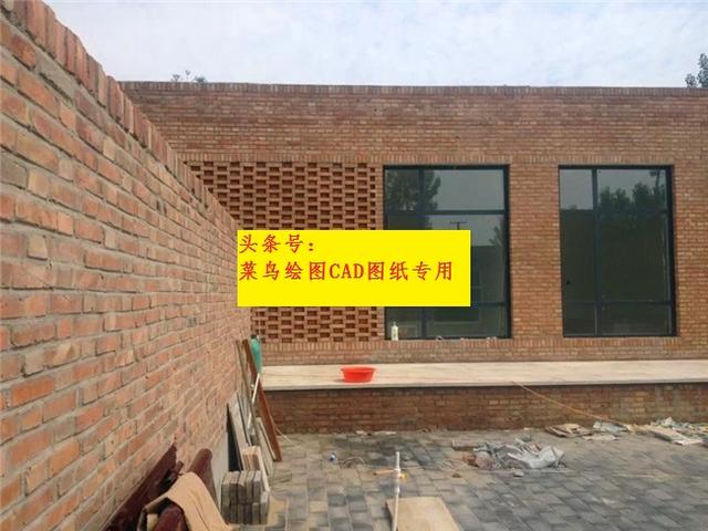 26萬建一層紅磚中式院子別墅，外觀造型簡約沉穩(wěn)，布局緊湊合理