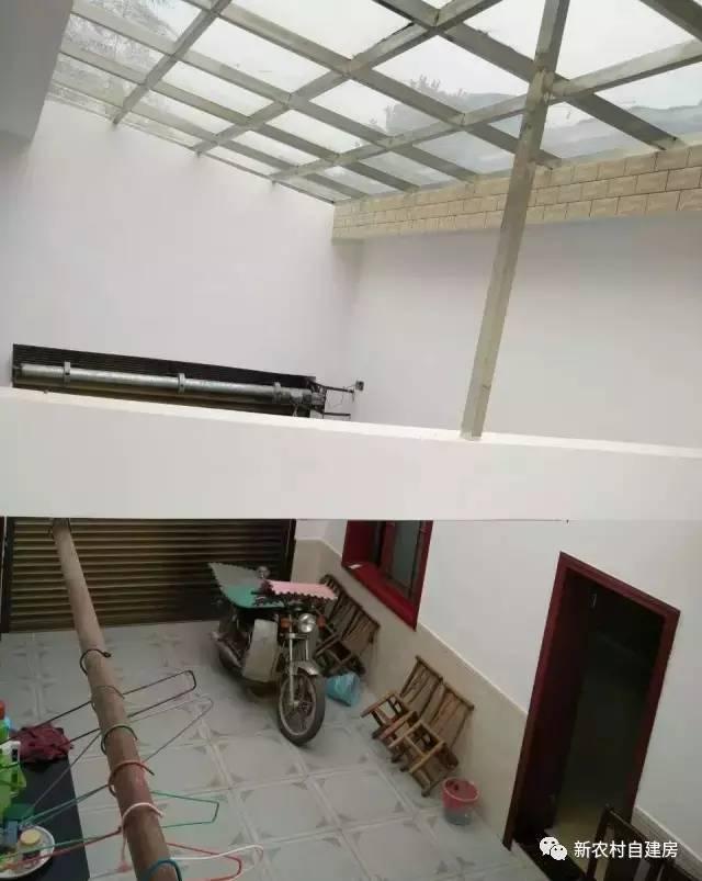 孝順女子為父母建平房別墅，家里的門(mén)檻都被鄉(xiāng)親踏爛