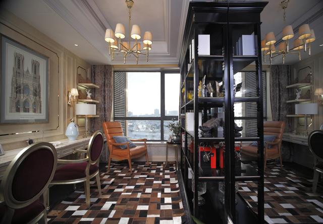 長見識了！鄭州何總和老朋友買別墅去對方家看后大贊不已