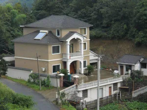 如果有50萬，就回鄉(xiāng)下建套這樣的別墅吧