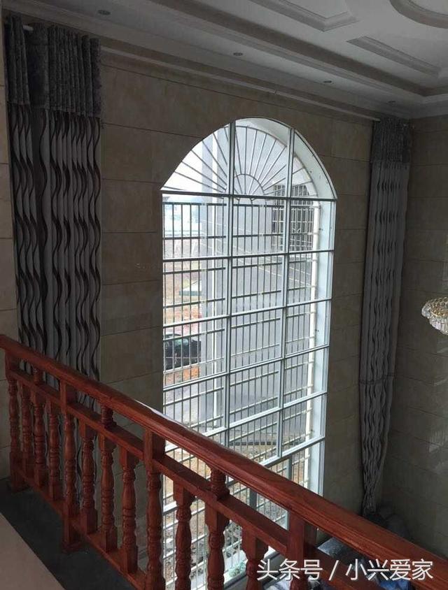 曬曬我家500平的農村別墅，前后花費100w，落地窗太贊了！