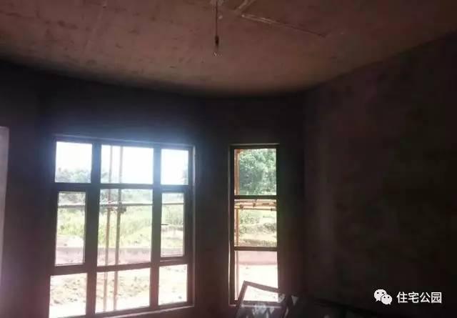 70后老夫妻合伙開山，40萬為兒子建棟獨(dú)一無二的2層婚房！