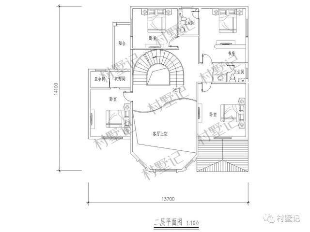 帶旋轉(zhuǎn)樓梯！城市別墅流行趨勢也出現(xiàn)在這棟農(nóng)村別墅上了