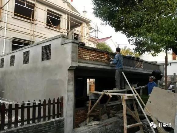 經(jīng)濟(jì)實(shí)用！這款農(nóng)村別墅融合現(xiàn)代與傳統(tǒng)美（附實(shí)拍）