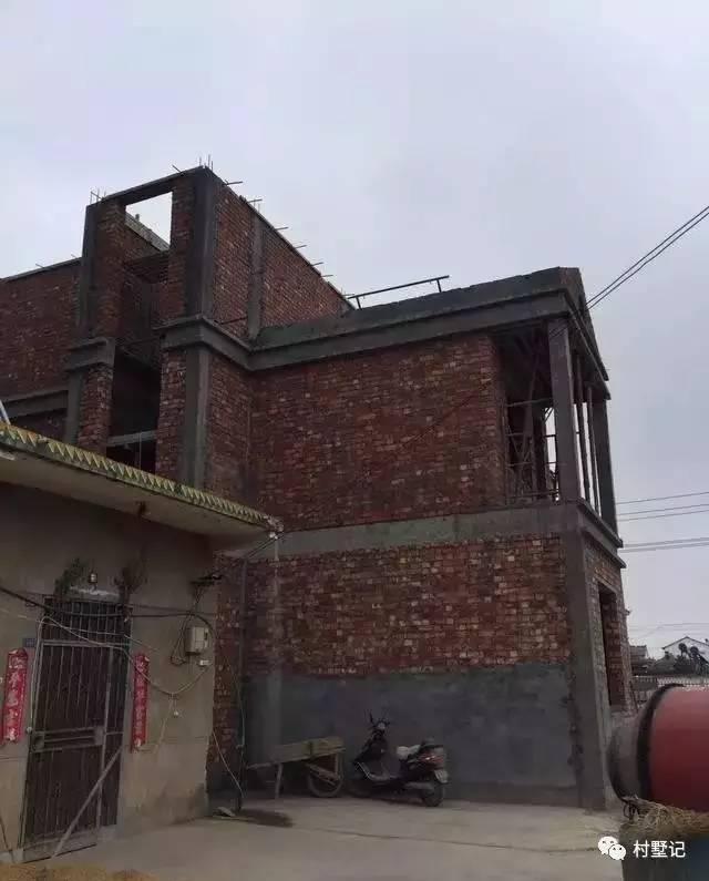 曬一曬咱村新蓋的三層別墅，是整個村最豪華的