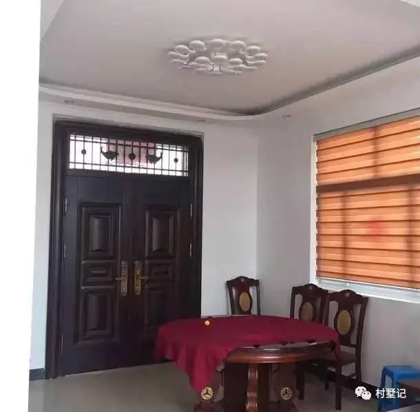 曬一曬咱村新蓋的三層別墅，是整個村最豪華的