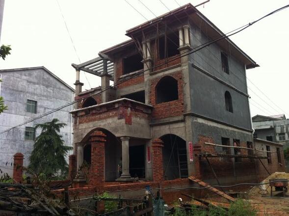 11.4米x11.5米農(nóng)村自建房，有前院還有后院，別說不羨慕