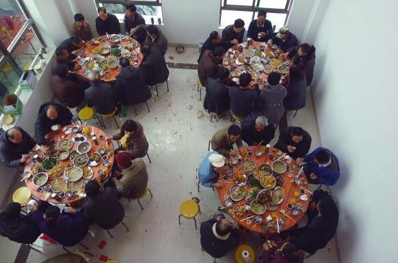 粵西網(wǎng)友建房記錄，讓本想在城里買房的都心動(dòng)了，改回鄉(xiāng)去建房了