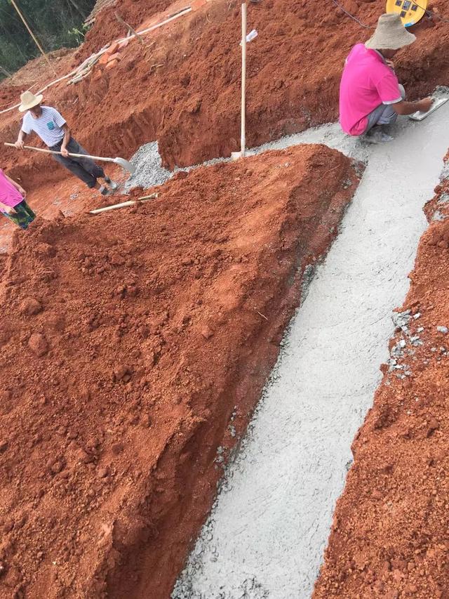 11.5米×10.5米自建小別墅建成，終于實(shí)現(xiàn)父母多年的心愿