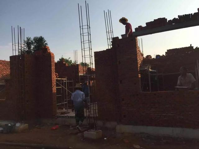 11.5米×10.5米自建小別墅建成，終于實(shí)現(xiàn)父母多年的心愿