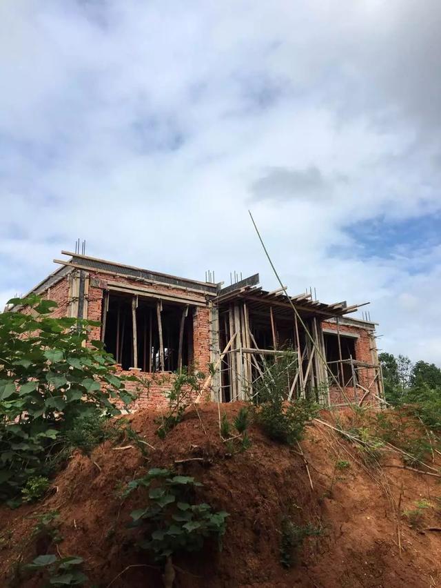 11.5米×10.5米自建小別墅建成，終于實(shí)現(xiàn)父母多年的心愿