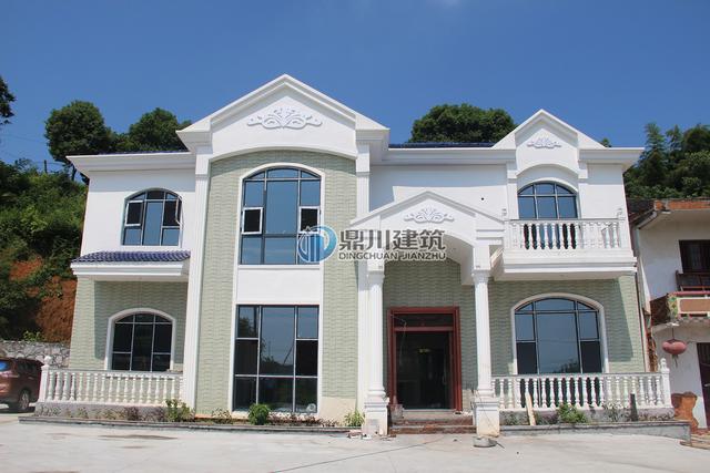 35萬建一棟這樣素雅的小別墅，城里的商品房可遠(yuǎn)遠(yuǎn)比不上！