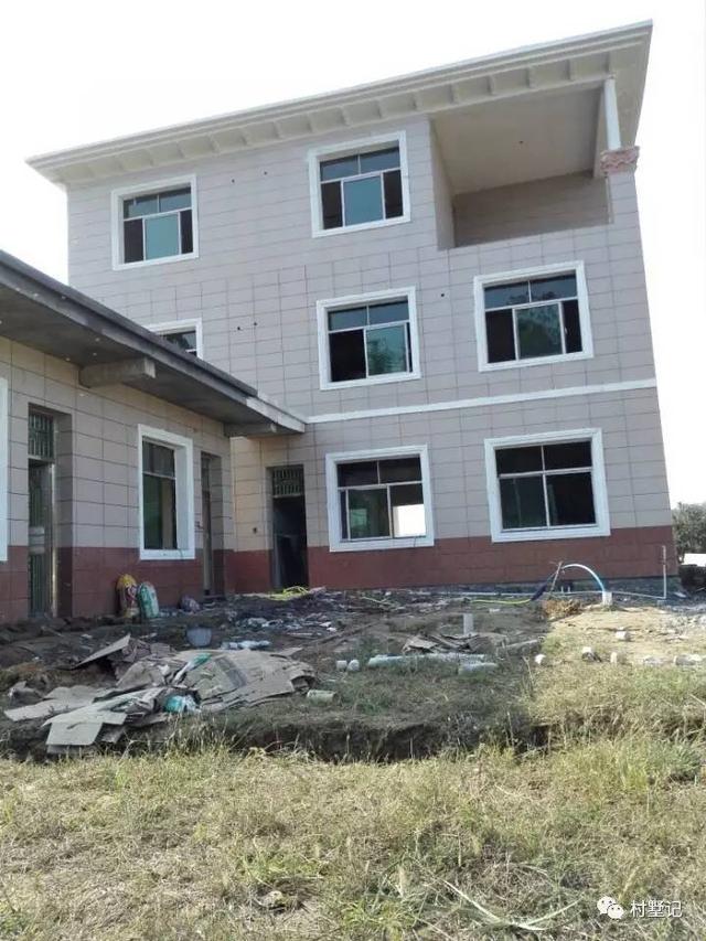 大氣漂亮！湖南網(wǎng)友30萬搞定三層農(nóng)村別墅令全村人羨慕