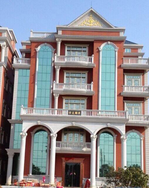 借錢也要建別墅，農(nóng)村建房這樣攀比值不值