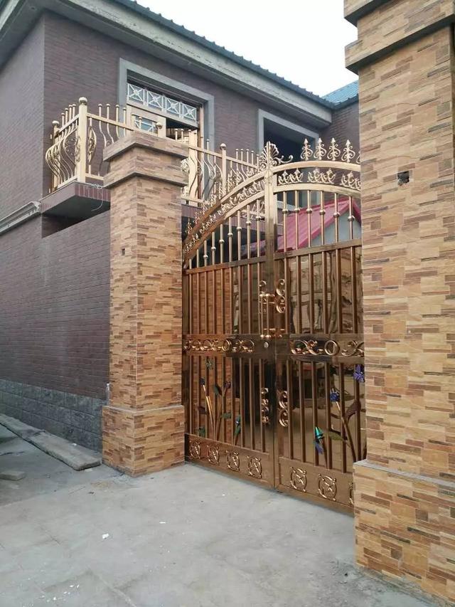 為什么蓋房子一定要把大門做好？看了這15棟別墅你懂了嗎？