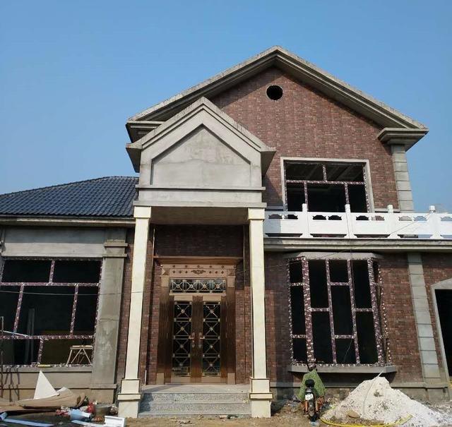 為什么蓋房子一定要把大門做好？看了這15棟別墅你懂了嗎？