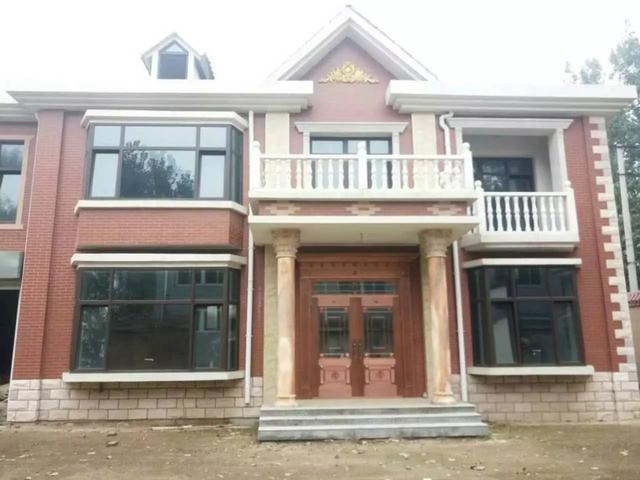 為什么蓋房子一定要把大門做好？看了這15棟別墅你懂了嗎？