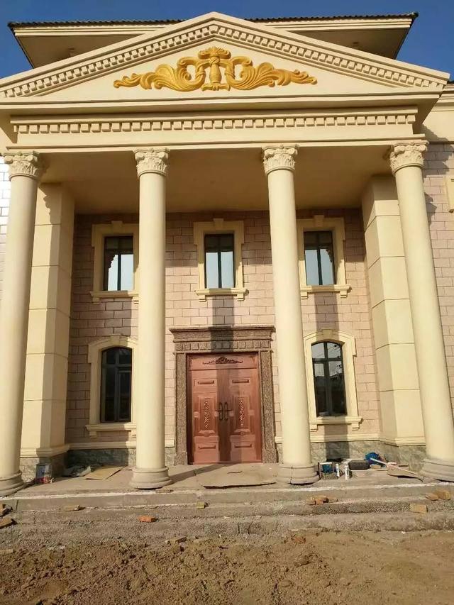 為什么蓋房子一定要把大門做好？看了這15棟別墅你懂了嗎？