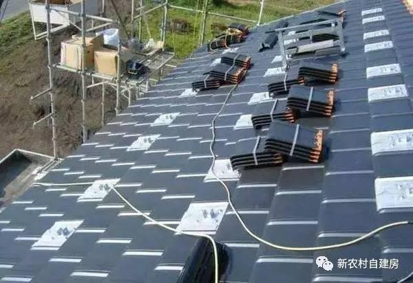 實(shí)拍日本人建房過(guò)程，不用一磚一瓦能抗8級(jí)地震