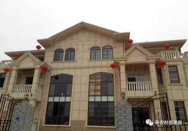 65建兄弟雙拼別墅，重回農(nóng)村，只為父母的期盼