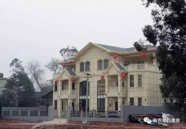 65建兄弟雙拼別墅，重回農(nóng)村，只為父母的期盼