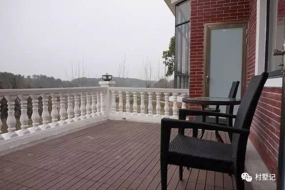 湖北網(wǎng)友曬二層農(nóng)村別墅，說(shuō)農(nóng)村人沒(méi)品味的打臉了（附圖紙）