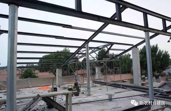 農(nóng)村別墅外墻這樣裝便宜又好看，裝修省10萬