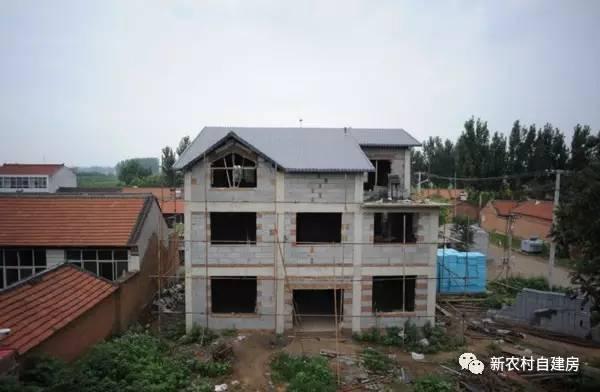 農(nóng)村別墅外墻這樣裝便宜又好看，裝修省10萬