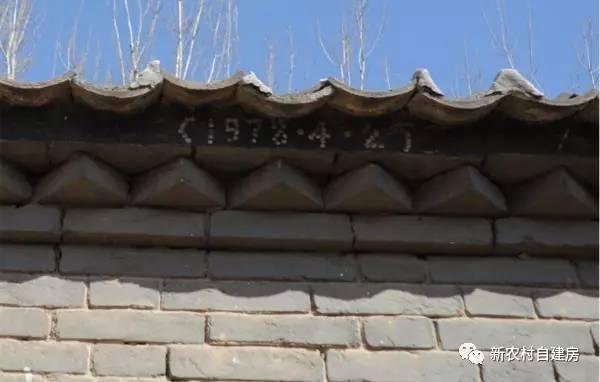 農(nóng)村別墅外墻這樣裝便宜又好看，裝修省10萬