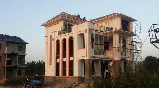 農(nóng)村一帶一路上都是別墅，看的城里人羨慕不已