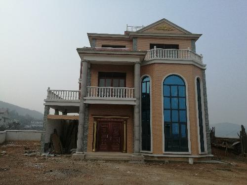 農(nóng)村一帶一路上都是別墅，看的城里人羨慕不已