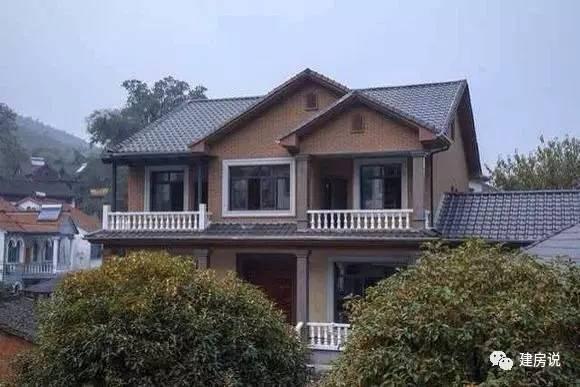 實拍農(nóng)村自建別墅，城里人看完都大跌眼鏡