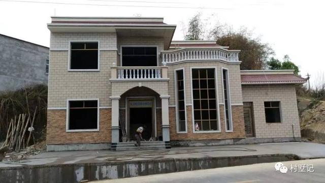 實拍農(nóng)村建的最多的別墅，第三套最霸氣