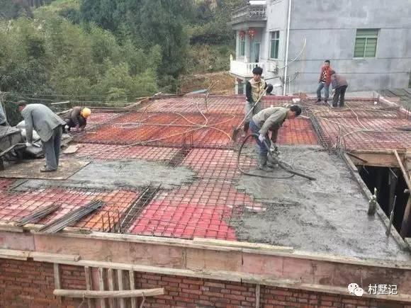 比效果圖還好看，這套建好的三層農(nóng)村別墅逆天了