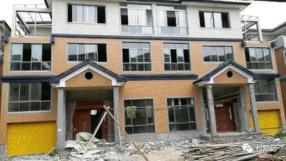 30歲兄弟倆在老家建雙拼別墅，當(dāng)?shù)卣也坏奖冗@更好的