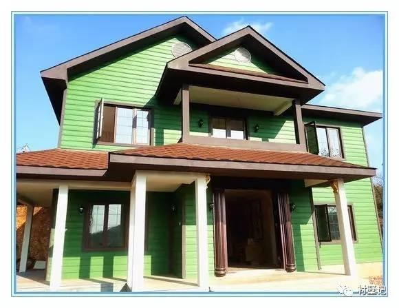 老張回農(nóng)村自己蓋了一棟別墅，花的錢讓城里人都哭了