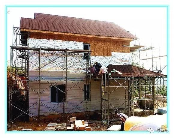 老張回農(nóng)村自己蓋了一棟別墅，花的錢讓城里人都哭了