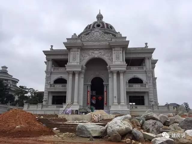 福清虎溪農(nóng)村別墅霸氣來襲！1000多萬的豪華別墅勝似大會(huì)堂