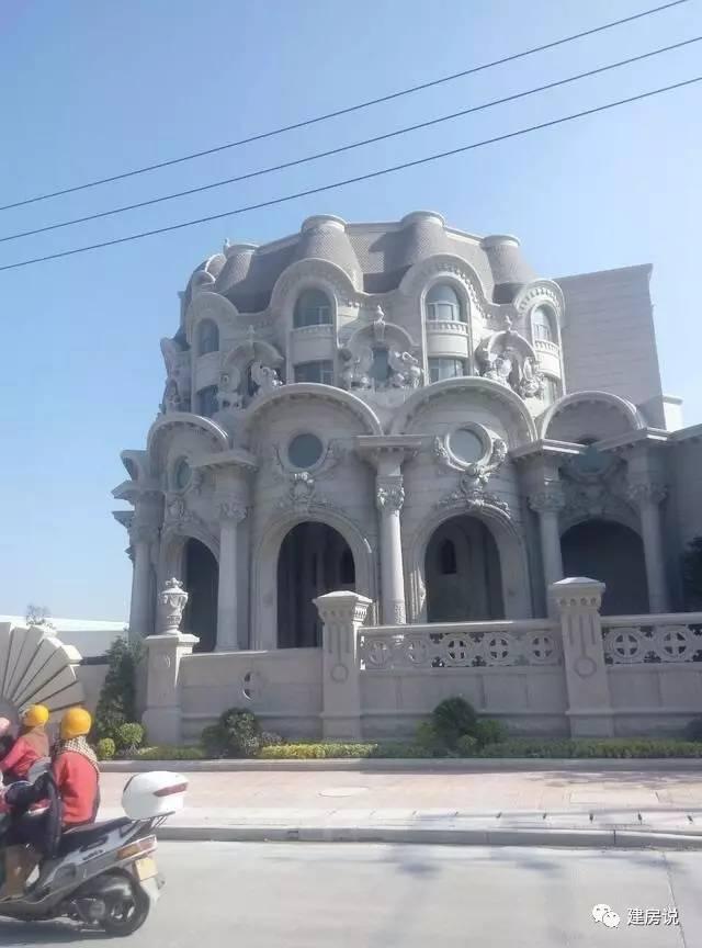 福清虎溪農(nóng)村別墅霸氣來襲！1000多萬的豪華別墅勝似大會(huì)堂