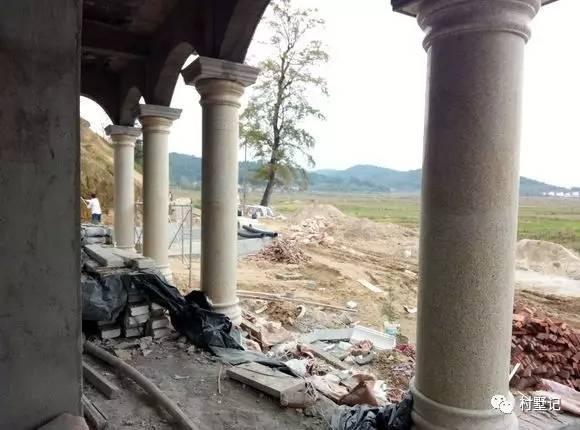 實拍江蘇網(wǎng)友自建農(nóng)村豪華別墅，雄偉大氣不輸城堡你見過嗎