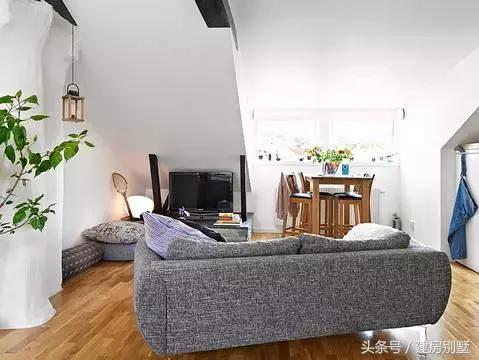 好美！平時用來放雜物的閣樓，竟然能設(shè)計的這么好看