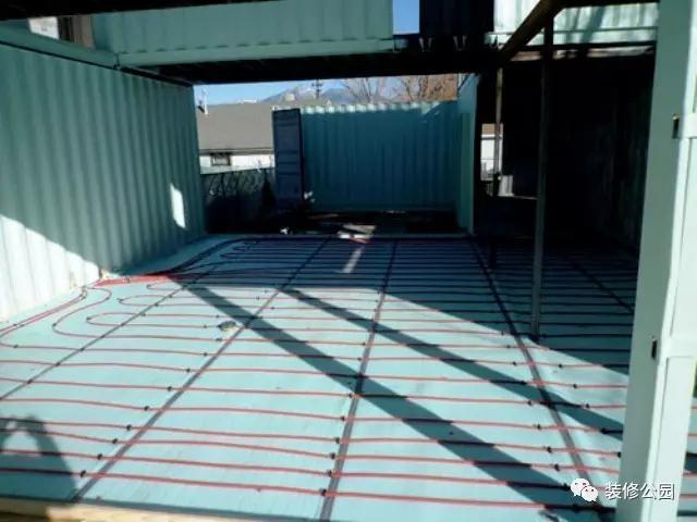 建別墅，能用集裝箱？挑空客廳都行，看看人家就知道