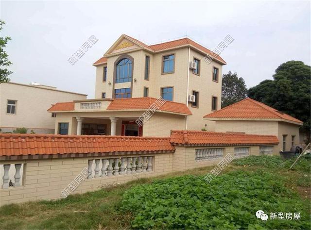 農(nóng)村自建別墅圖，450平面積造價(jià)40萬(wàn)，簡(jiǎn)歐式風(fēng)格的小洋樓