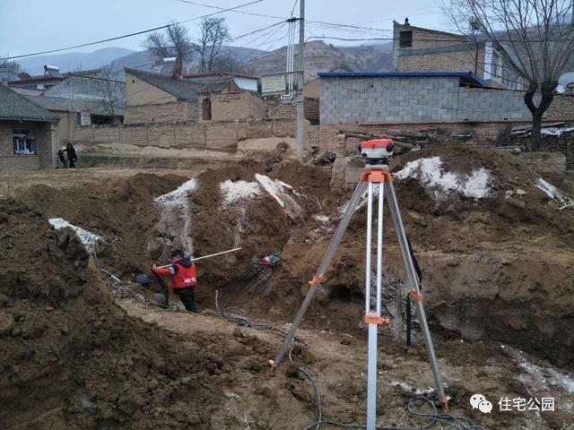 輕鋼別墅到底有什么好, 讓這個(gè)村的老百姓都搶著建? 施工隊(duì)訂單都排到了明年!