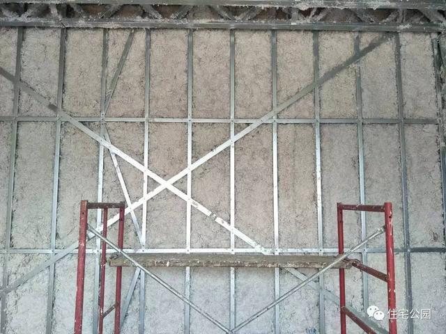 輕鋼別墅到底有什么好, 讓這個(gè)村的老百姓都搶著建? 施工隊(duì)訂單都排到了明年!