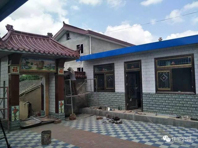 輕鋼別墅到底有什么好, 讓這個(gè)村的老百姓都搶著建? 施工隊(duì)訂單都排到了明年!