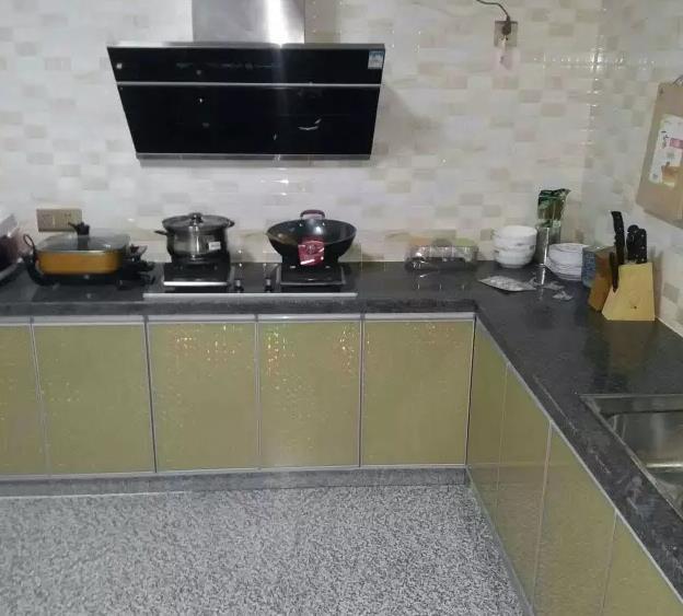 不聽媽媽的話，執(zhí)意嫁給鳳凰男，看到他們家的房子終于哭了